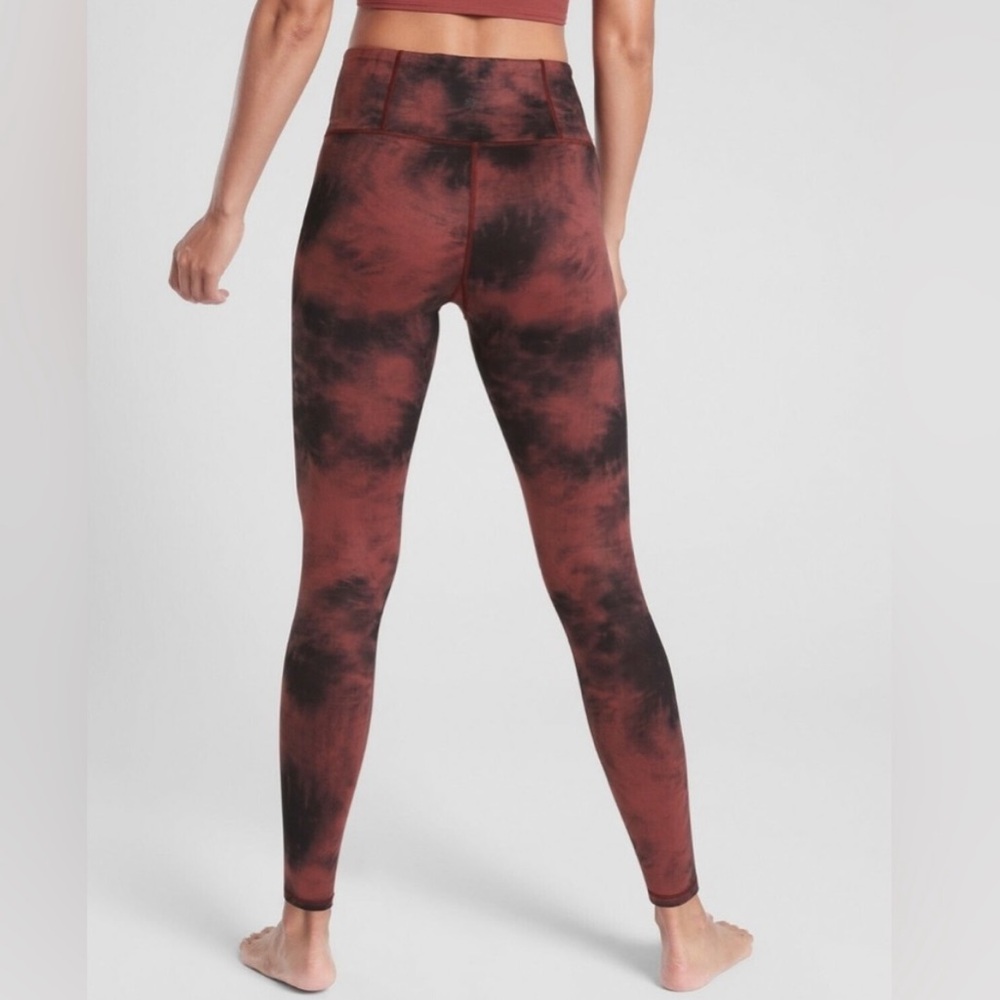 Athleta Elation Ice Dye 7/8 Tight Size XS - Picture 2 of 8